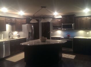 6221 SW 38th Pl, Topeka, KS 66610