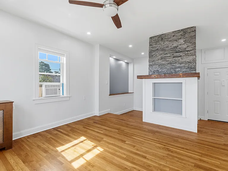 56 S Highland Ave #D1 — Photo 11