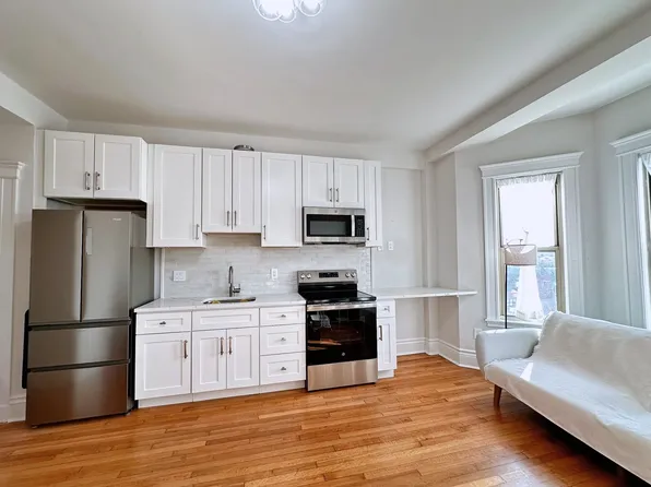 270 Huntington Ave APT 706, Boston, MA 02115