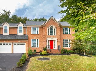 1901 Kentsdale Ln, Vienna, VA 22182