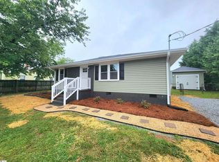7 N Acres Dr, Greenville, SC 29609