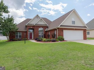 105 Finch Dr, Kathleen, GA