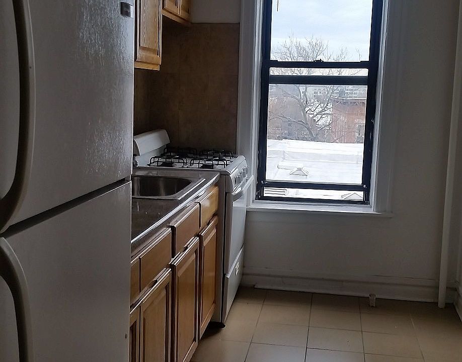 2nd image of 6030 Madison St APT C5