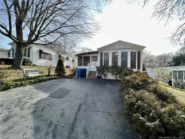 136 Hunters Road #128, Norwich, CT 06360