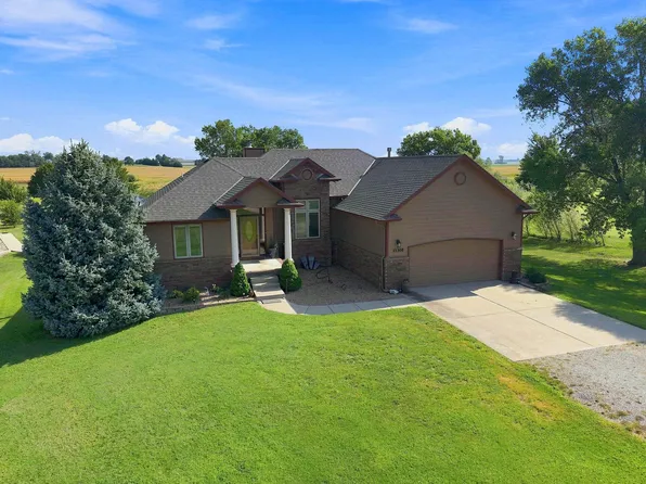15300 Breezy Ln, Colwich, KS 67030