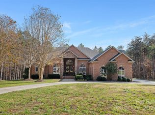3421 Farm View Ln, Iron Station, NC 28080