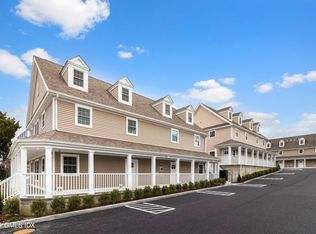 303 Hamilton Ave #C, Greenwich, CT 06830