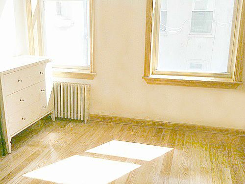 4th image of 3058 34th St APT 3F