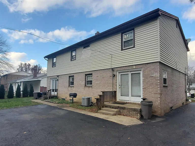 3972 S Schenley Ave — Photo 12