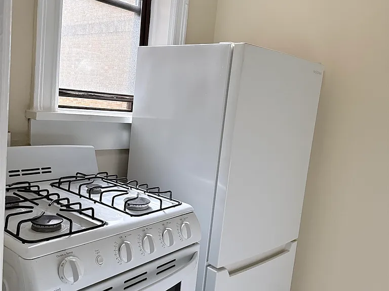 270 Harrison Ave #105 — Photo 4