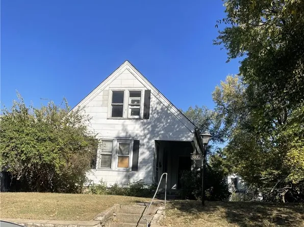 5832 Peery Ave, Kansas City, MO 64126