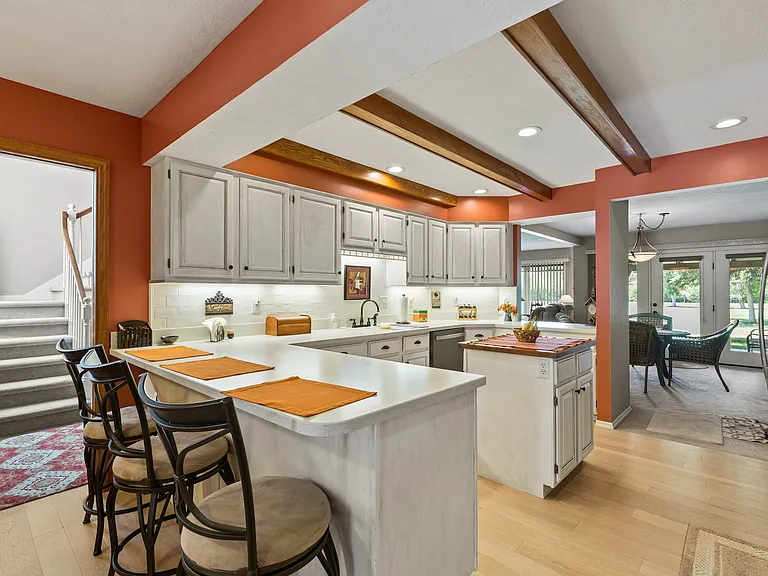 107 Gallatin Dr #B — Photo 4