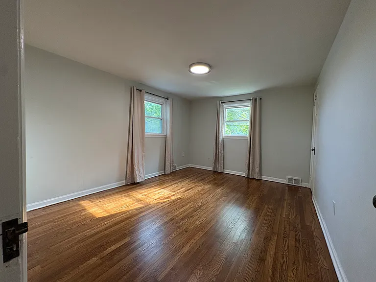 5357 Brownsville Rd — Photo 14