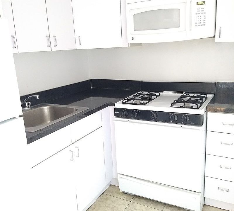 2nd image of 1780 W 3rd St APT 2H