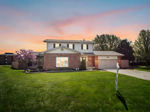 15743 La Paz Ct, Oak Forest, IL 60452