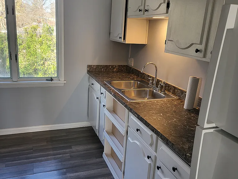4328 W Bancroft St #1 — Photo 12