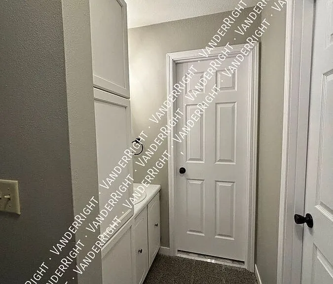 215 N Lincoln St #7 — Photo 8