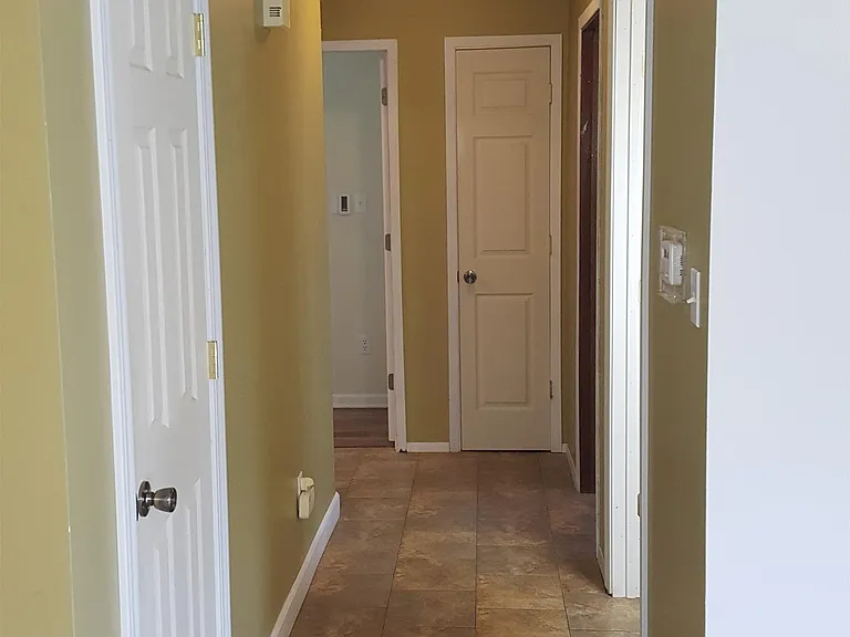 3607 E 42nd St — Photo 3