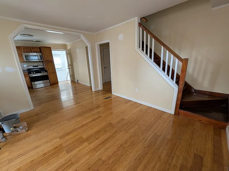 18 Townsend Ave #18 — Photo 8