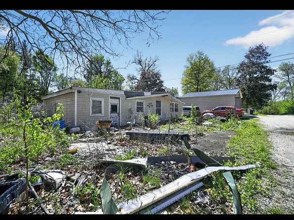 21965 Elm St