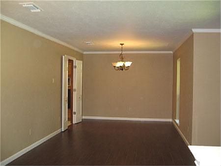 4th image of 1010 Lansdale Dr
