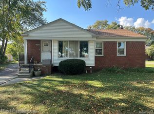 29563 Little Mack Ave, Roseville, MI 48066