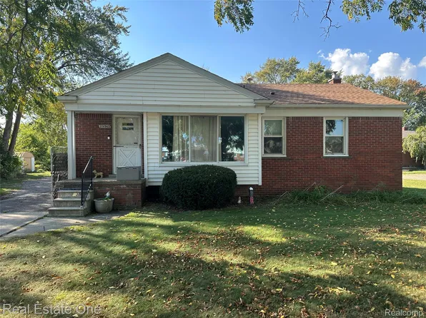 29563 Little Mack Ave, Roseville, MI 48066