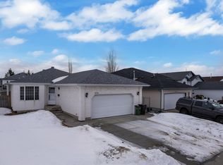 6741 162a Ave NW, Edmonton, AB