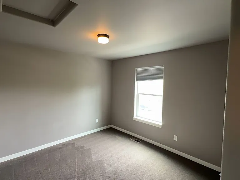 2728 NE Black Oak Pl — Photo 12