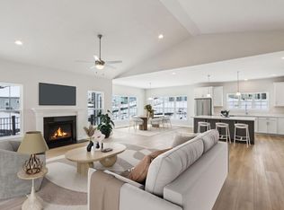 1785 Lasalle St, Lake Geneva, WI 53147