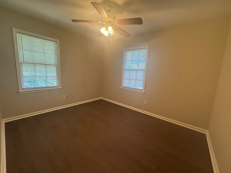 7601 Edgewater Dr — Photo 20