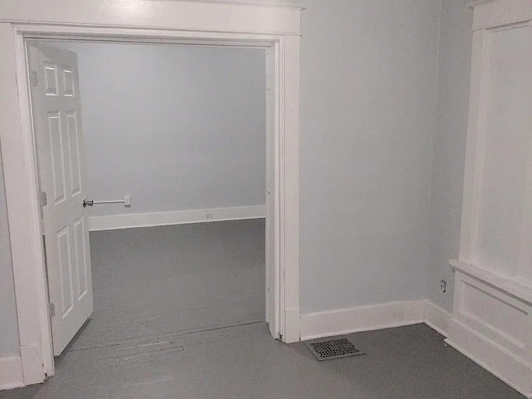 2503 Dumesnil St — Photo 9