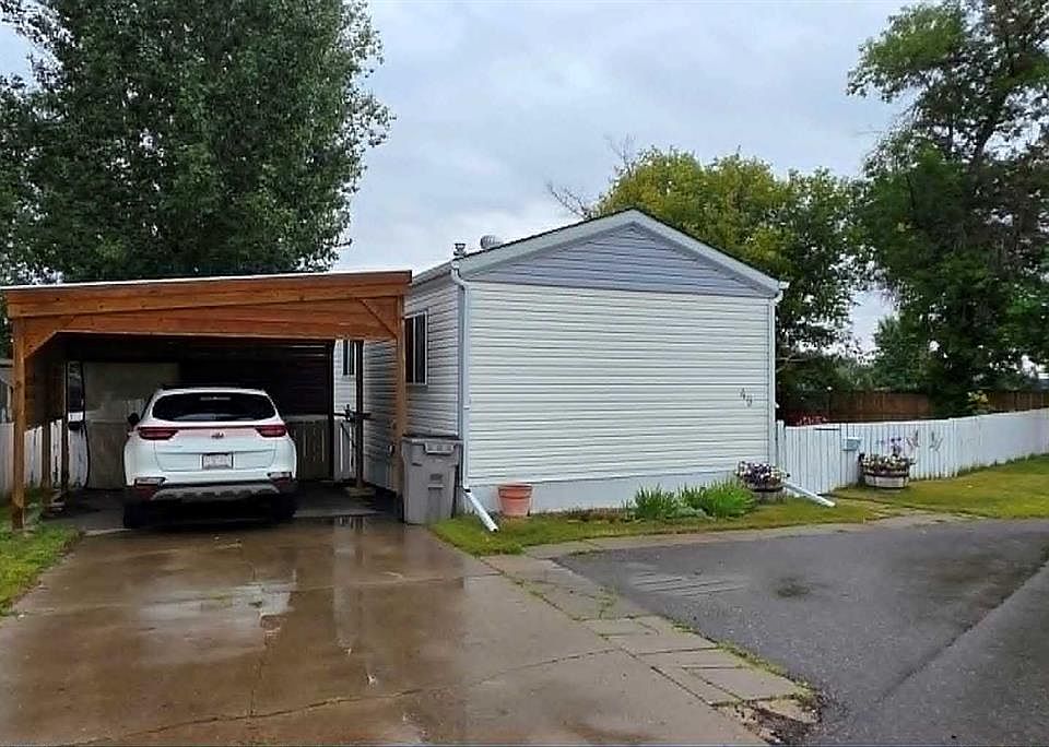 1st image of 4000 13th Ave SE #49
