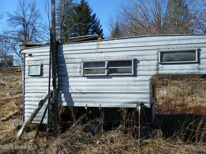 5th image of 1102-1104 Plank Road