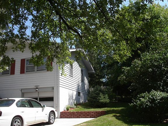 Driveway has additional space for second car