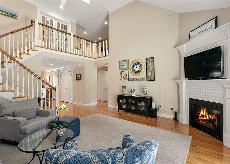 38 Hastings Way 38, Wayland, MA 01778 Zillow