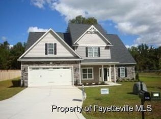 506 Hammond Farms Rd, Hope Mills, NC 28348