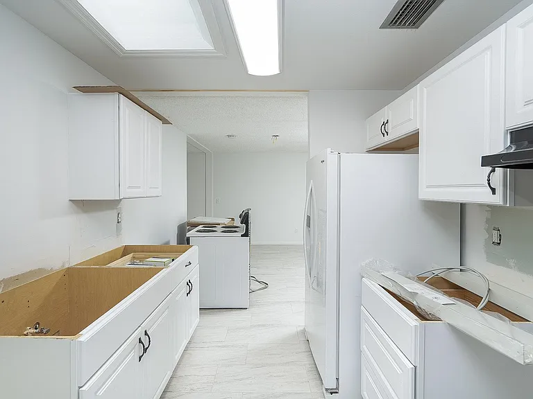 494 Romano St — Photo 35