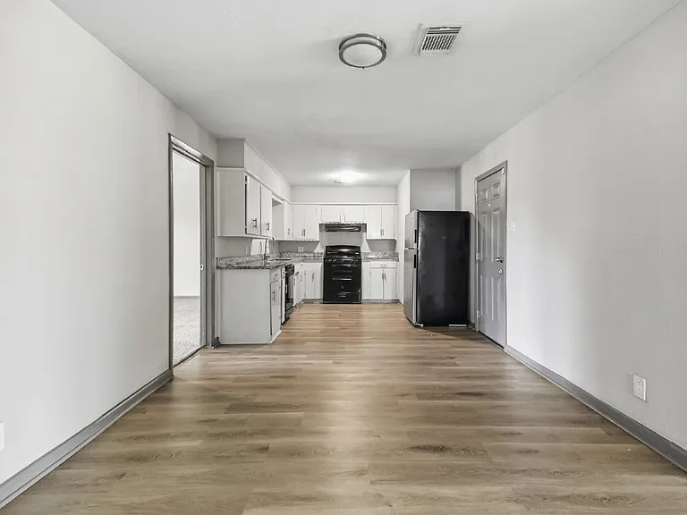 5413 Vae Dr — Photo 7