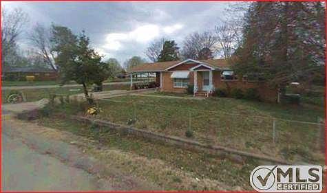 1st image of 804 Hayden Dr