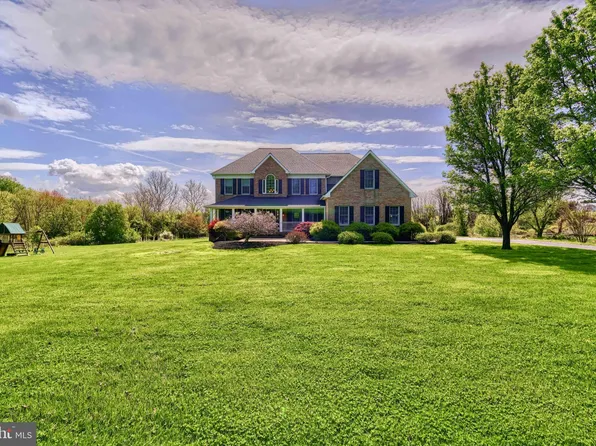 5 Manor Crossing Ct, Baldwin, MD 21013