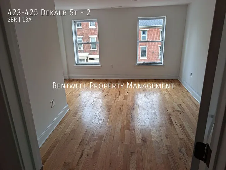 423-425 Dekalb St #2 — Photo 6