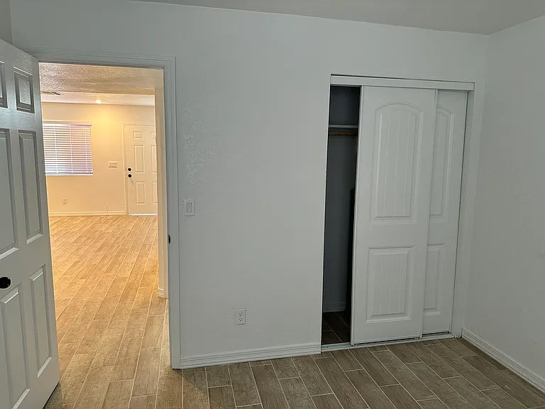 2250 W Southern Ave #14 — Photo 19