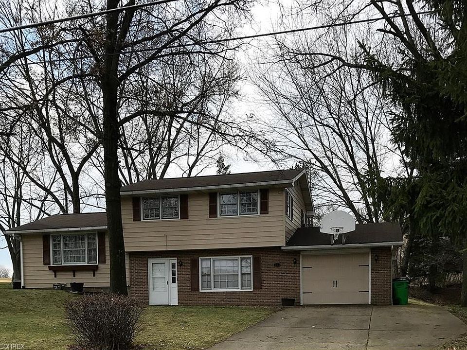 1st image of 853 Lee Dr