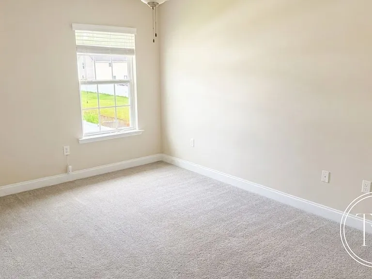709 English Oak Dr — Photo 19