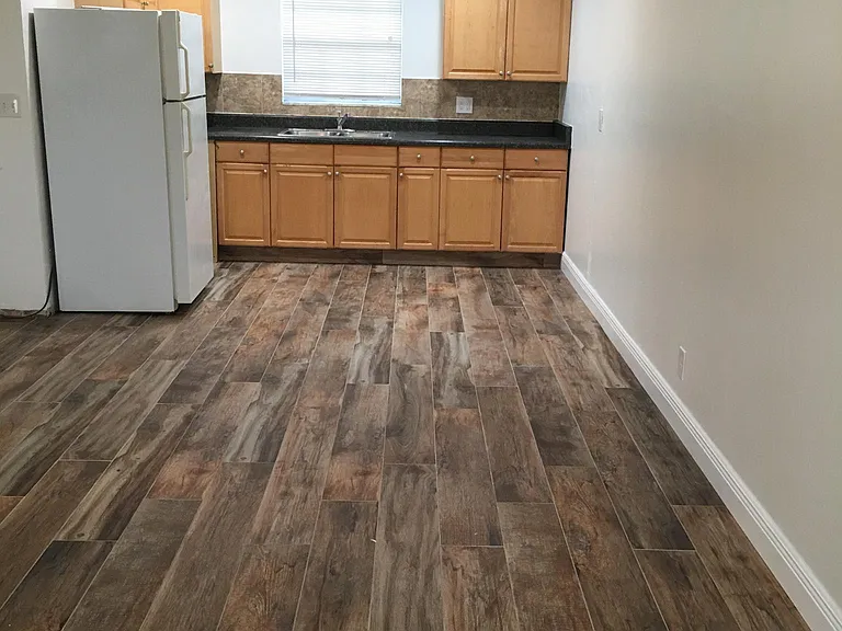 558 Holly Dr #1 — Photo 1