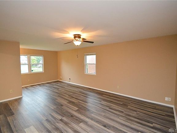 5th image of 225 Ardmore Dr