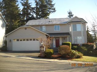 2734 SW Capital Dr, Oak Harbor, WA 98277