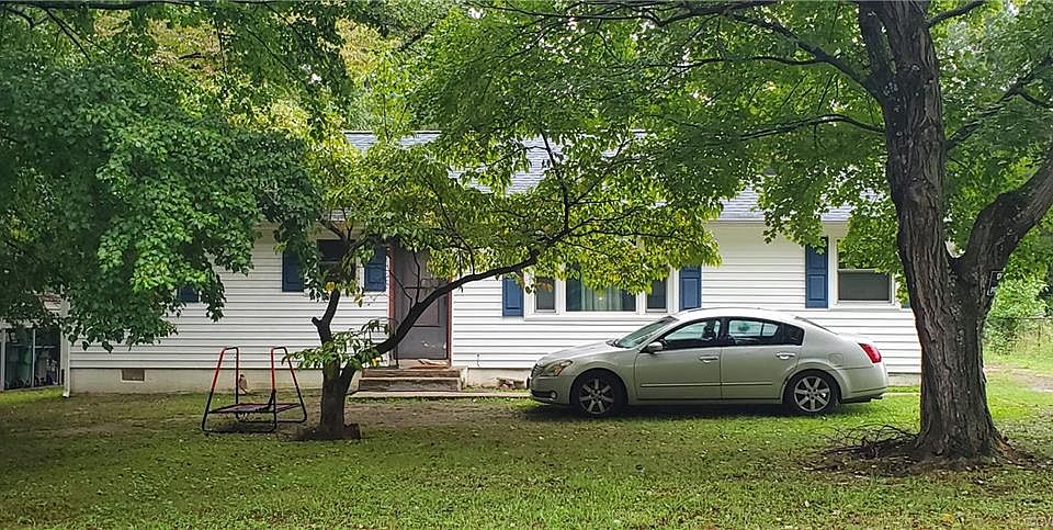 2nd image of 6340 Glenway Dr