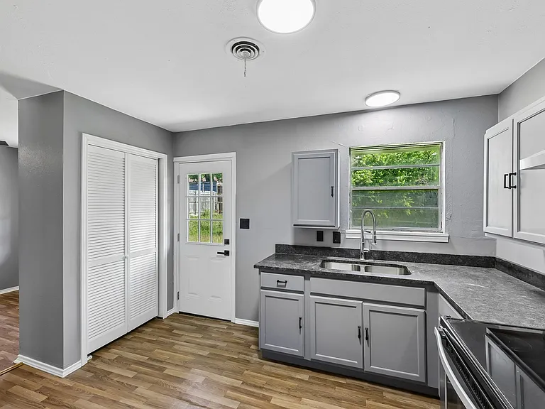 7940 Chaparral Dr — Photo 19